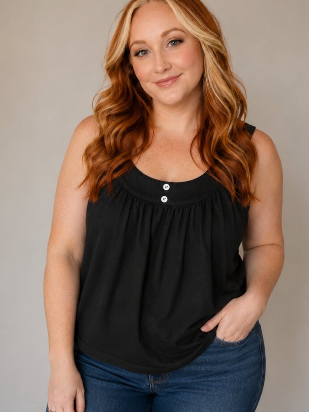 SHEIN Black Scoop Neck Button Trim Tank Top